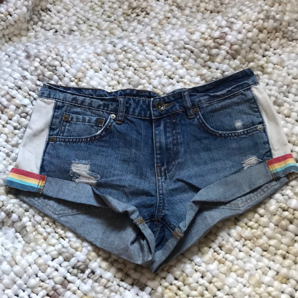 billabong beachy denim shorts